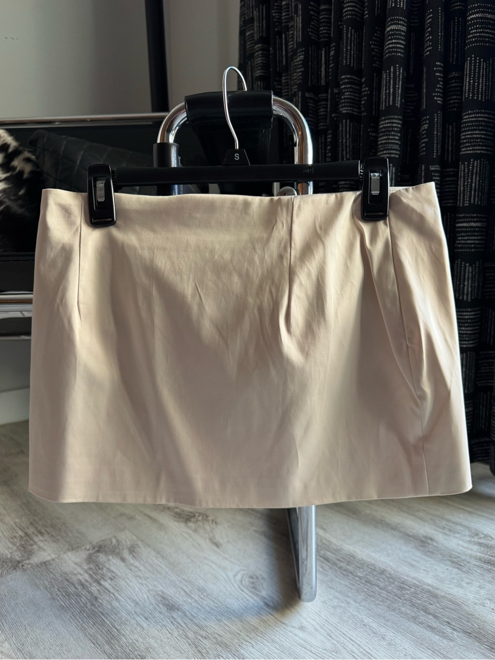 Zara Ivory Cream Satin Mini Skirt with Chic Girly Oversized Bow Front SMALL New - Picture 6 of 10